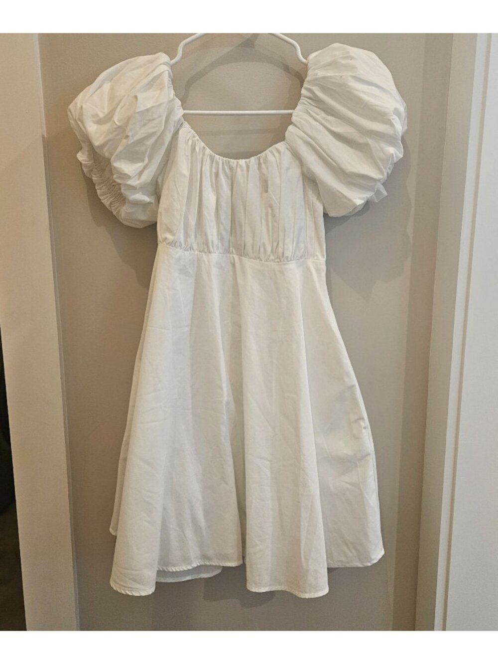 Abercrombie & Fitch Puff-Sleeve Smocked White Dress XS